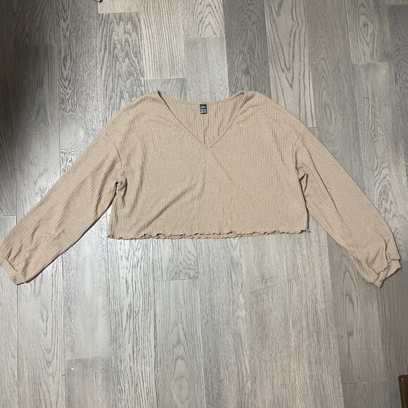 Shein Long Sleeve Crop Top - Picture 1 of 3
